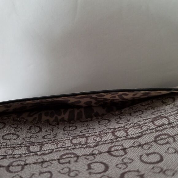 Guess Girlfriend Satchel Handbag - Picture 12 of 14